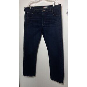 Wrangler slim straight Dark wash size 38 x 30 men’s Denim Jeans
